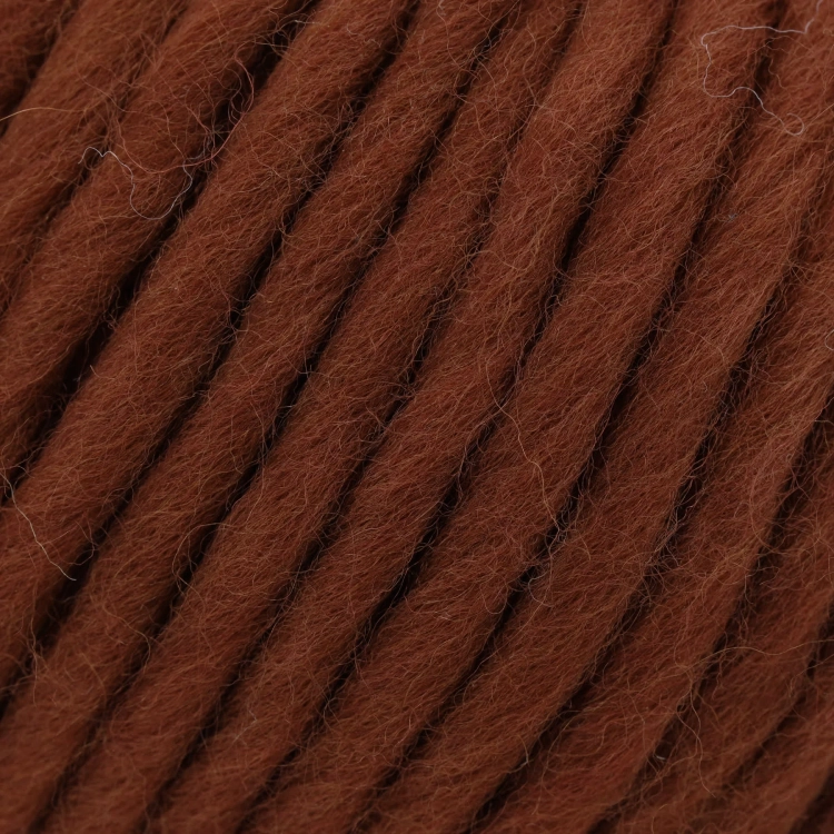 fine_highland_wool_detal_rdzawy-braz-2729.jpg.webp