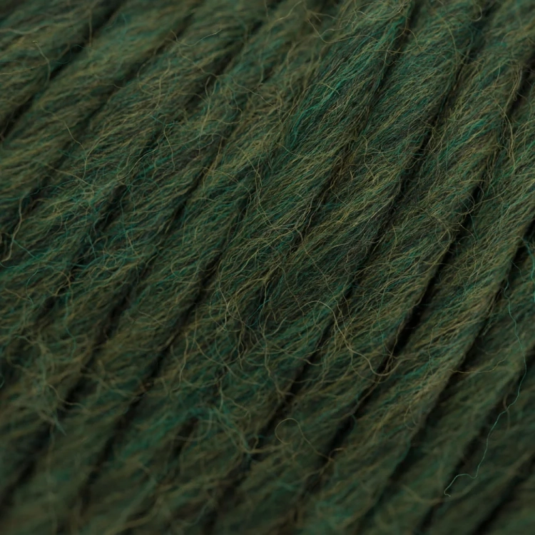 fine_highland_wool_detal-lesny-287.jpg.webp